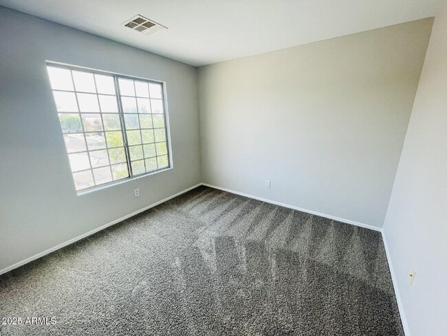 Building Photo - 37154 W Amalfi Ave
