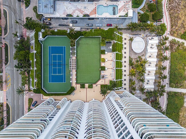 Building Photo - 6365 Collins Ave