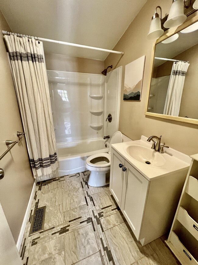 Building Photo - 151 Florida Ave