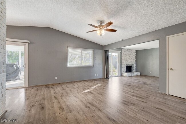 Building Photo - 6223 W Foothill Blvd