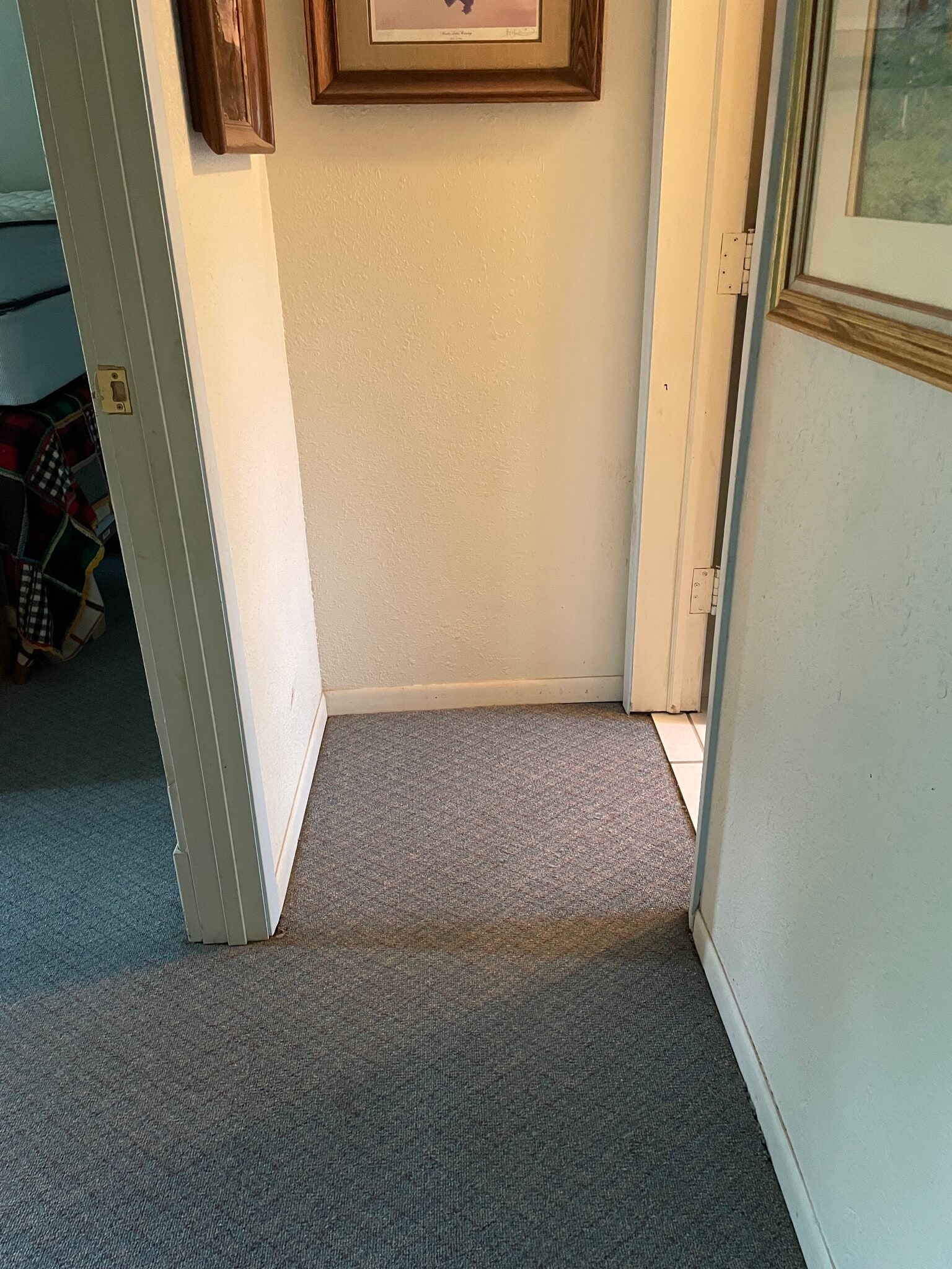 Building Photo - 526 1/2 E 7th St