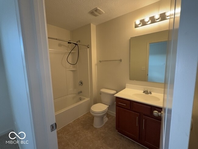 Building Photo - 5860 Crowley Pkwy