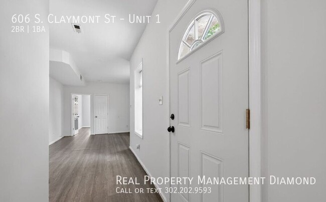 Building Photo - 606 S Claymont St
