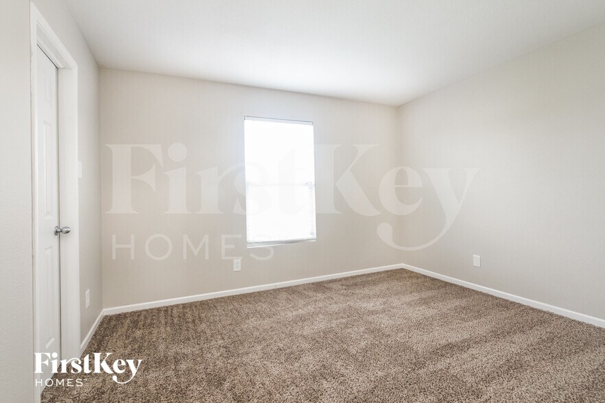 Building Photo - 8419 Burket Way