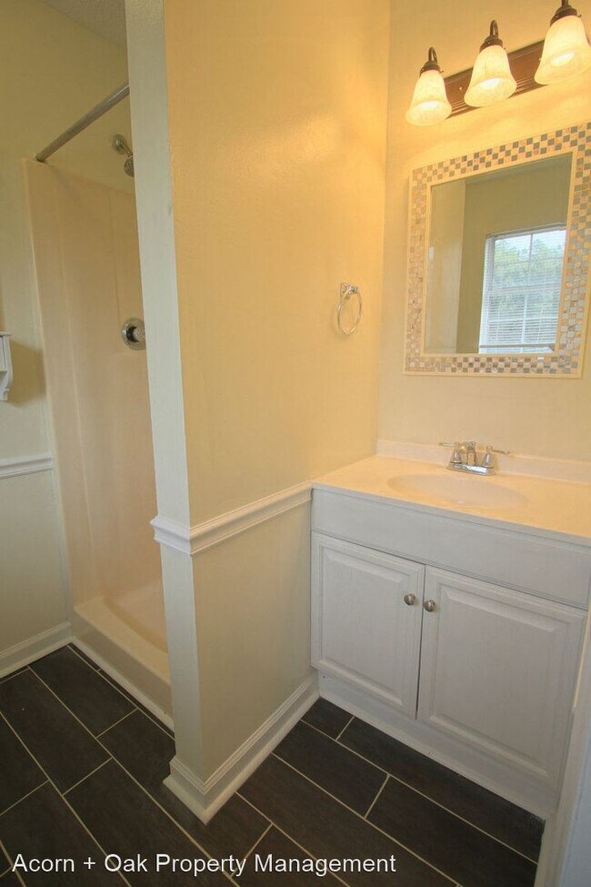 Building Photo - 3 br, 2 bath House - 2511 Mahala Dr.