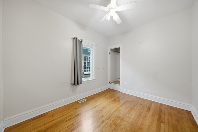 Building Photo - 2240 Highland Ave