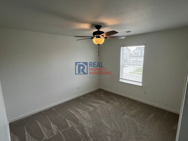 Building Photo - 6549 Westcliff Dr