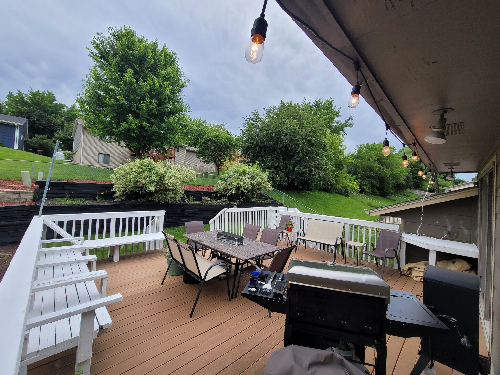 Building Photo - 2201 Tracy Ln