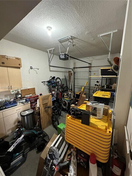 Building Photo - 15313 SW 31st Ter