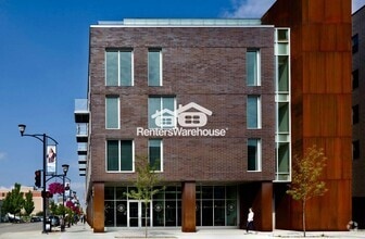 Building Photo - 350 E Locust St