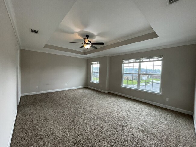 Building Photo - House for Rent