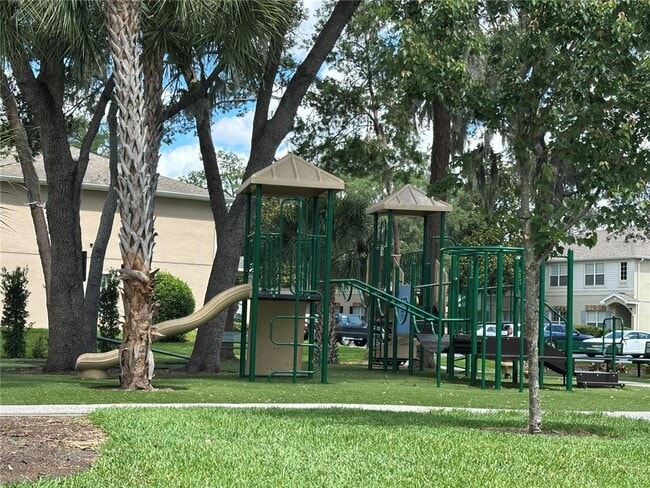 Building Photo - 15816 Fishhawk View Dr
