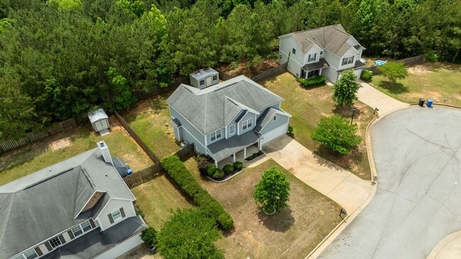 Building Photo - 4 Bedrooms, 2.5 Baths almost 2600 sf Cul-de-sac on over half acre!!!