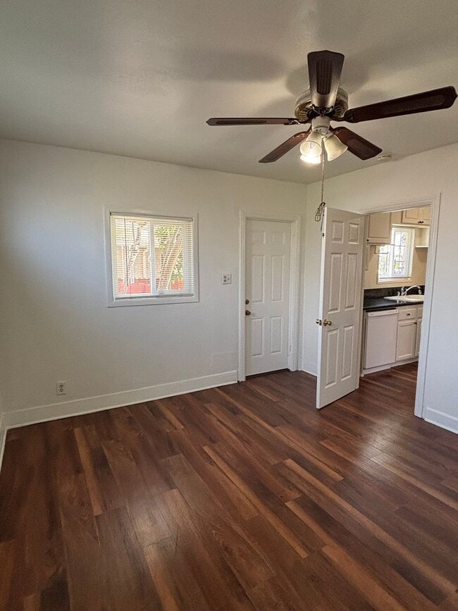 Building Photo - MARKETING SPECIAL!! $500 OFF SECOND MONTHS RENT - Bright & Spacious 2-Bedroom Home with Private P...