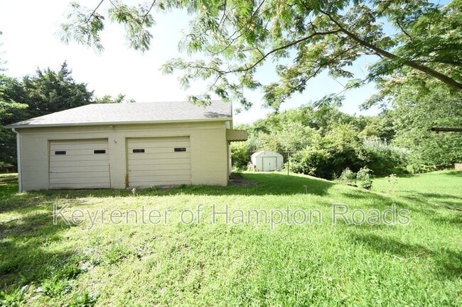 Building Photo - 500 Beechwood Ave