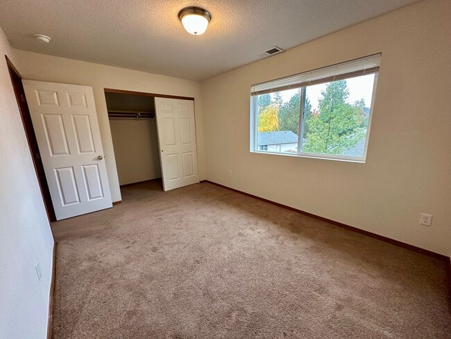 Building Photo - 297 Sowell Dr