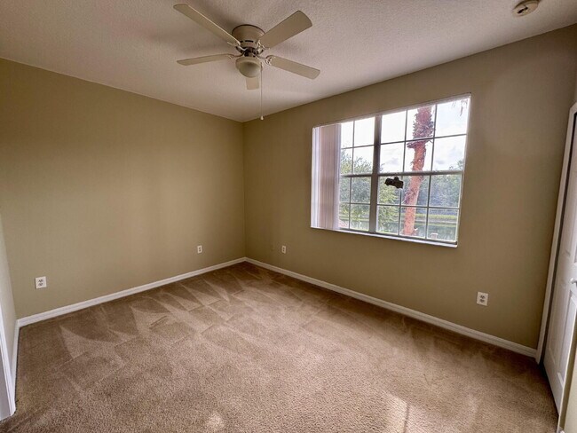 Building Photo - 1413 Retreat Cir