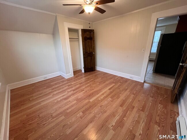 Building Photo - 128 Prince St