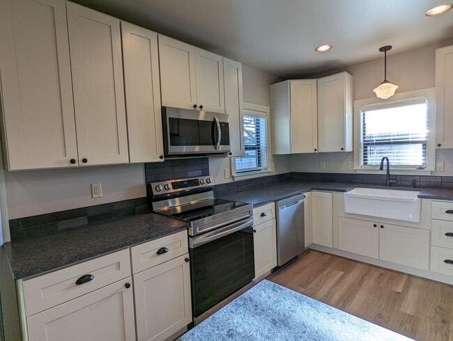 Building Photo - Beautiful 2-Bedroom, 2-Bath Newly Built Ho...