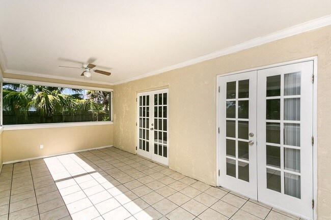 Building Photo - 265 Palmetto Ct