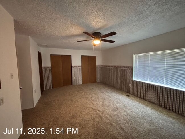 Building Photo - Take a look at this Maxwell home!