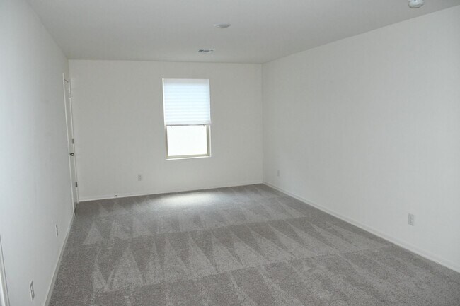 Building Photo - One Year Old 5 Br+Loft 3 Ba 2 Car Garage Home Near Loop 202 and Elliot in Phoenix