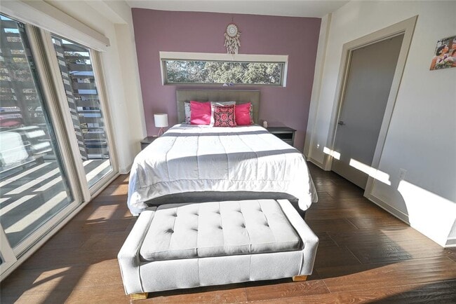 Building Photo - 3600 S Lamar Blvd