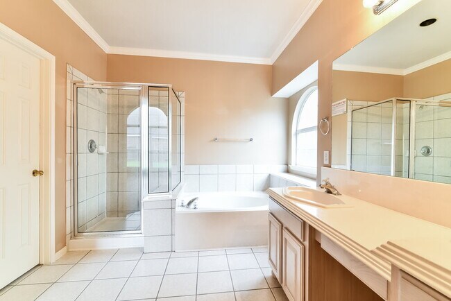 Building Photo - 17602 Mescalero Canyon Ln