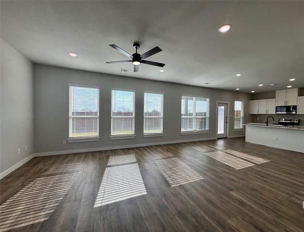 Building Photo - 3842 Clovis St