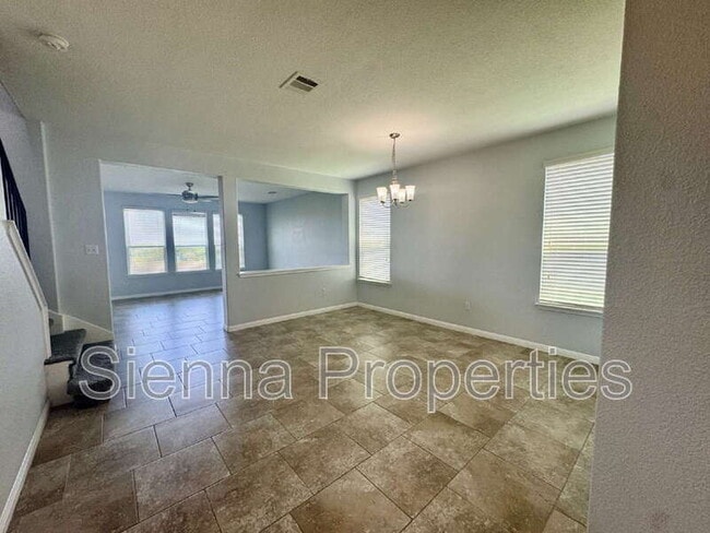 Building Photo - 372 Kingfisher Ln