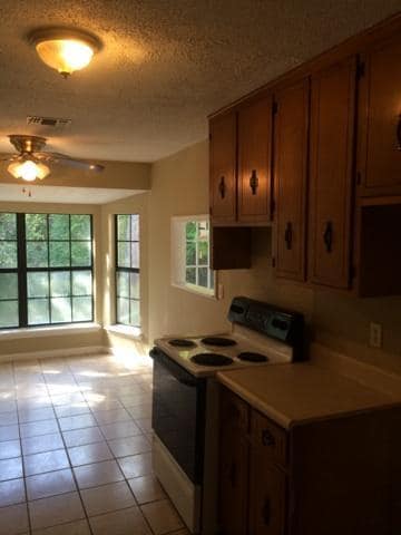 Building Photo - 616 Avenue De La Dauphine