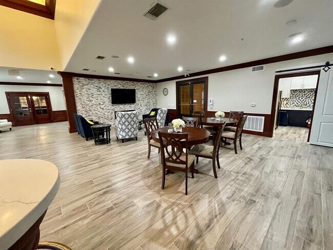 Building Photo - 2299 Lone Star Dr