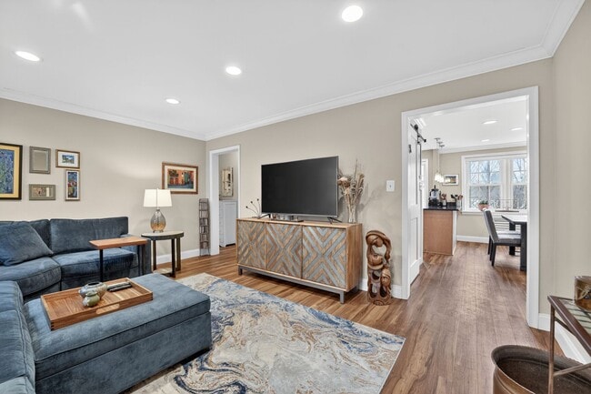 Building Photo - 2208 Colston Dr