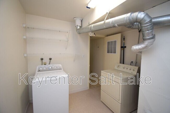 Building Photo - 4797 S 2124 E