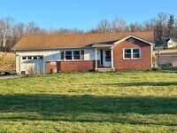 Building Photo - Single Family Home for Rent in Timberville
