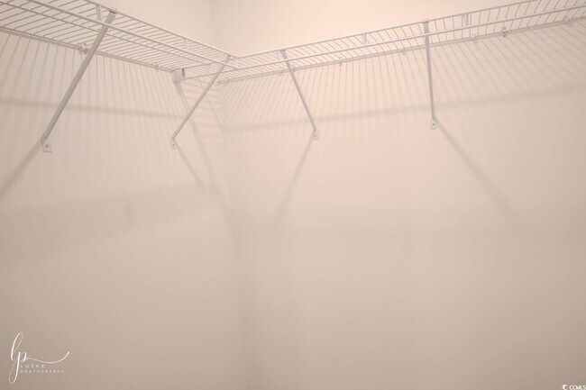 Building Photo - 122 Crescent Wy