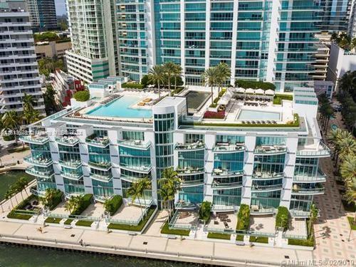 Building Photo - 1331 Brickell Bay Dr