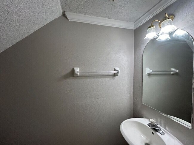 Building Photo - 12477 Berkeley Square Dr