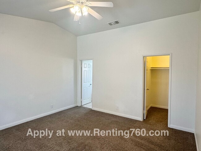 Building Photo - Spacious 3 Bed 2 Bath Home!