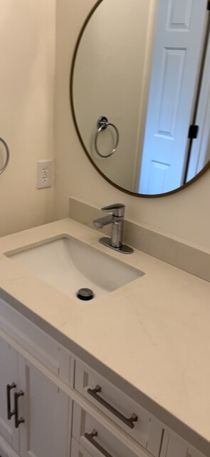 Building Photo - 218 Rainbow Dr