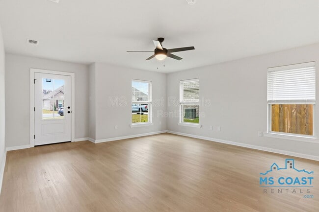 Building Photo - 14320 Southern Ave