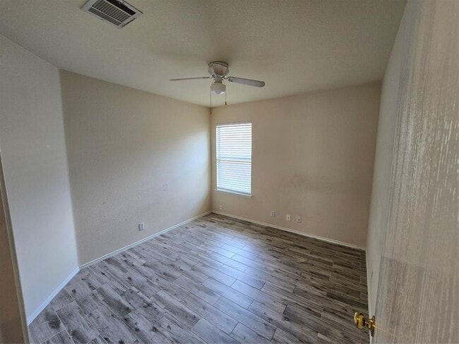 Building Photo - 2011 Garrison Dr