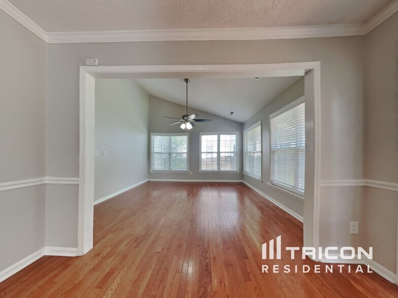 Building Photo - 1512 Ballard Ct