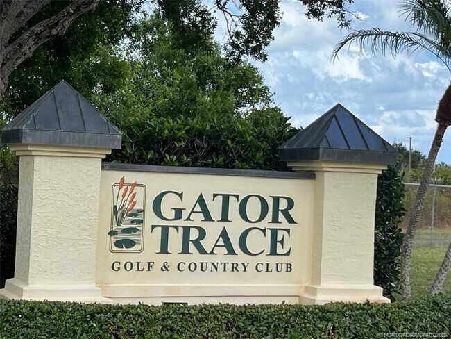 Building Photo - 4210 Gator Trace Ave