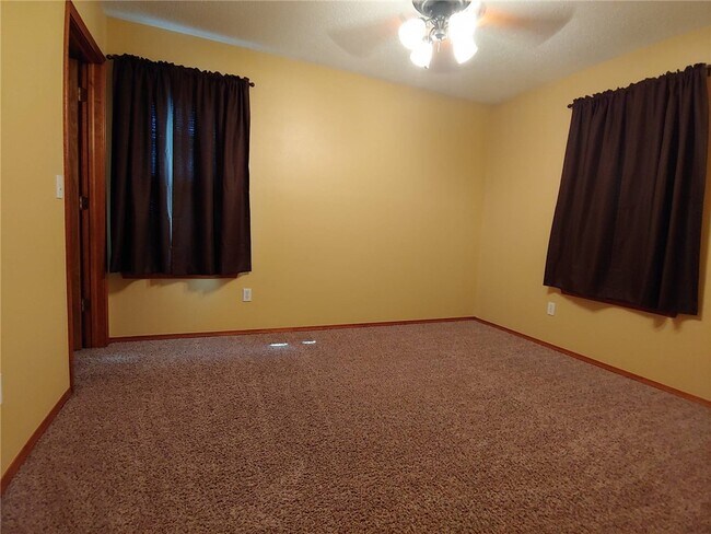 Building Photo - 2112 Ford St