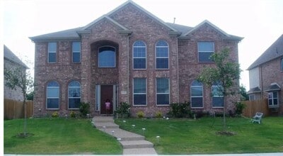 Building Photo - 8052 Peacock Ln