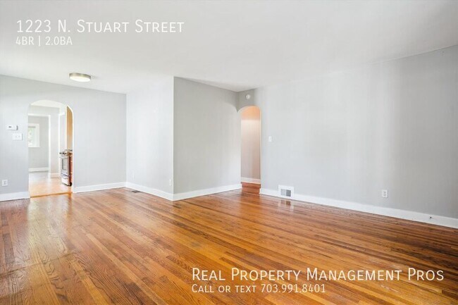 Building Photo - 1223 N Stuart St