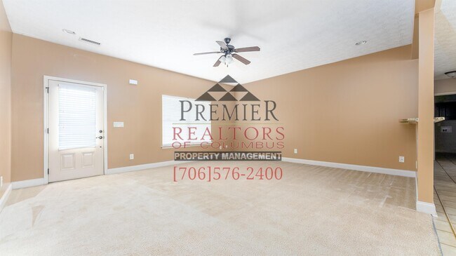 Building Photo - 9 Greyhawk Ct