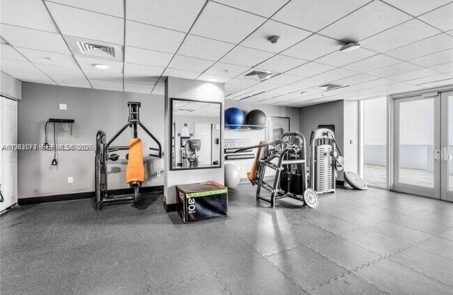 Building Photo - 2275 Biscayne Blvd