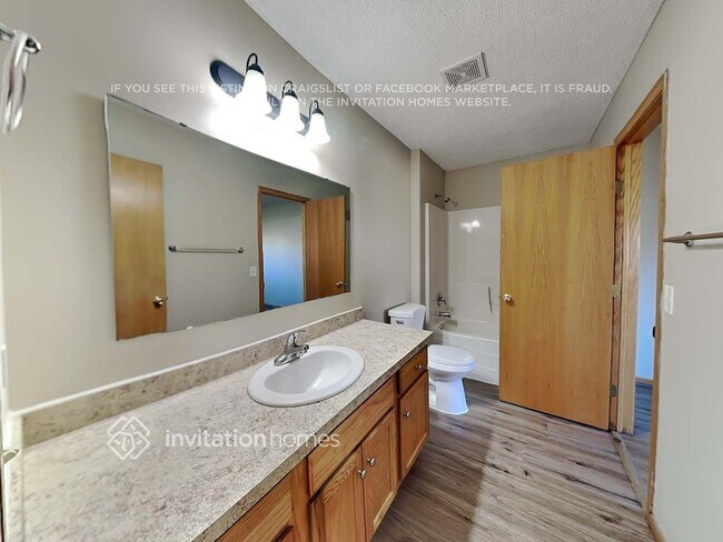 Building Photo - 6382 Marshall Ave NE